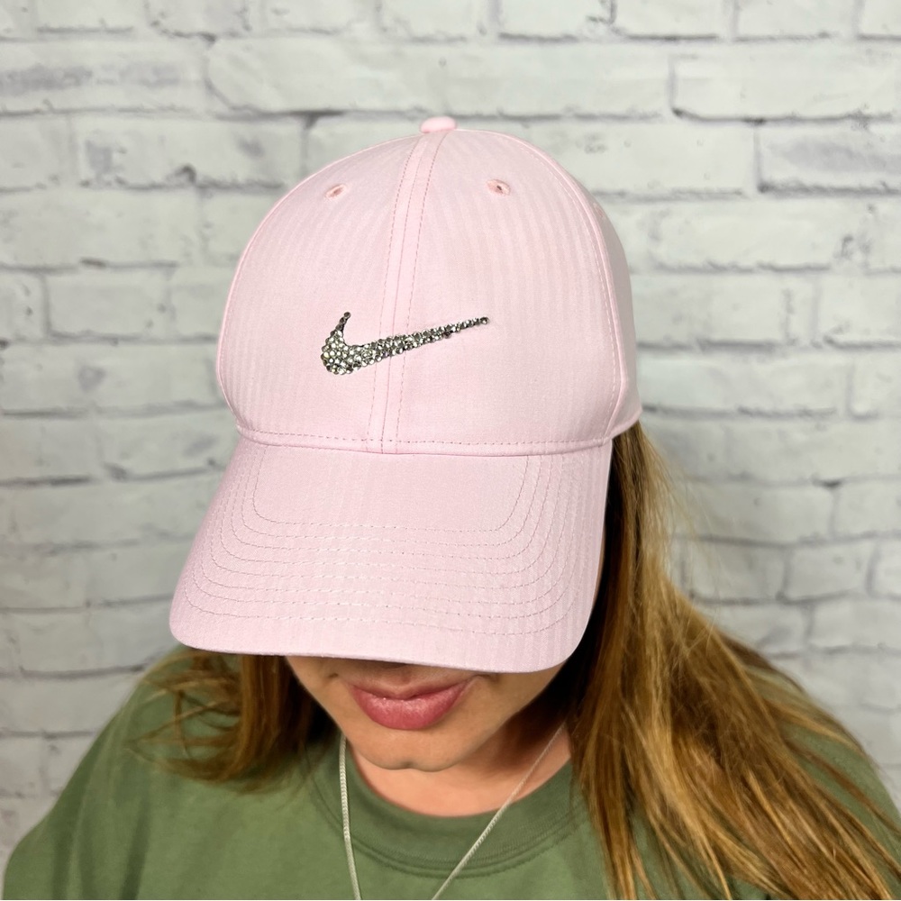 NEW Nike Legacy91 Tech Bling Hat Cap Pink Bling Crystals Adjustable Golf BV1076